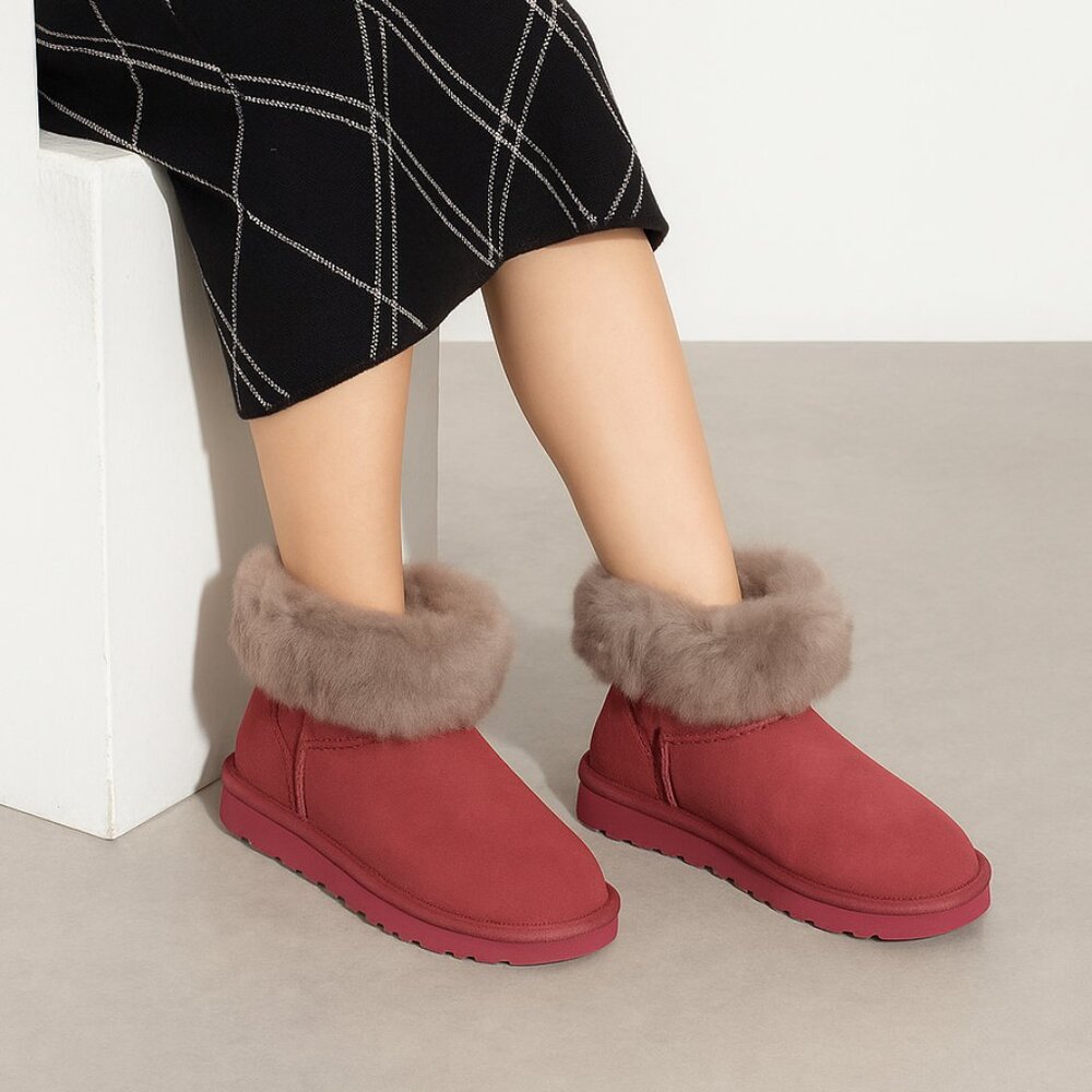 NEW EMU AUSTRALIA Sheepskin Stinger Micro Crimp Boots in Dark Blush 1025 4m2